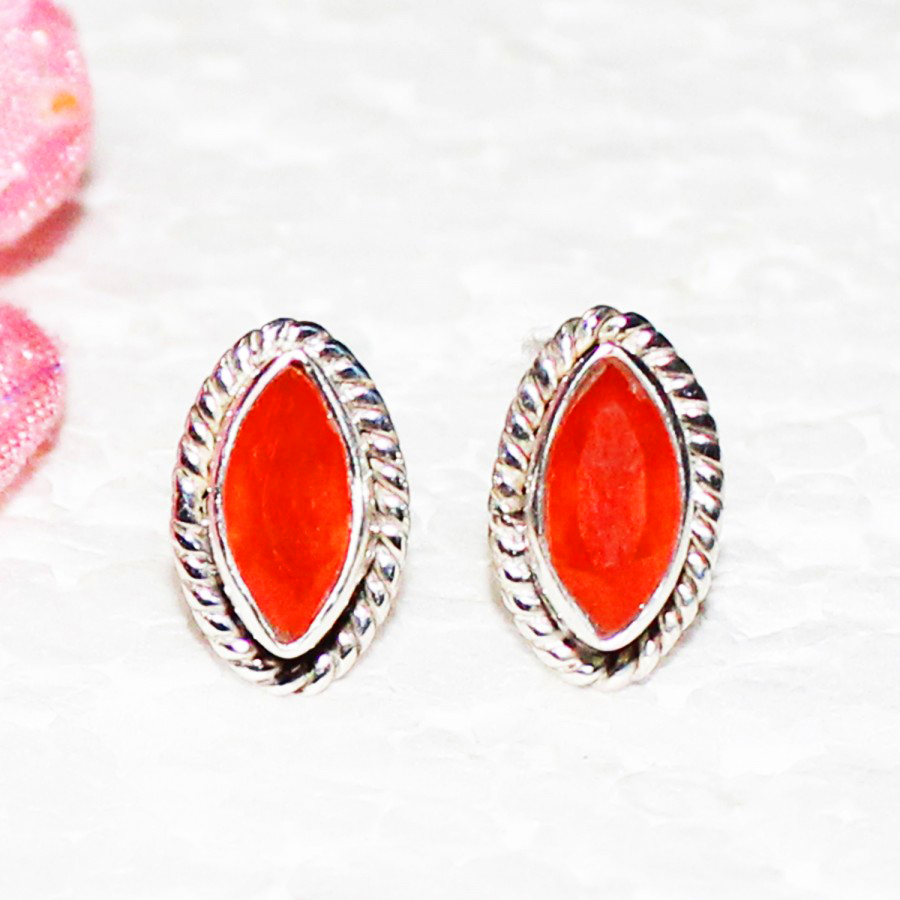 S925 Sterling Silver Natural Red Agate Stud Earrings, Come with S925 Sterling Silver Earring Backs,one-size