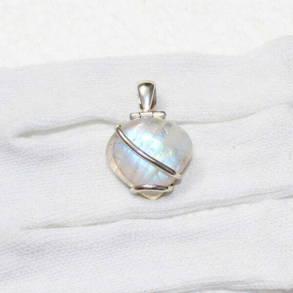 925 Sterling Silver Rainbow Moonstone Necklace Handmade Jewelry Gemstone Birthstone Pendant hand picture