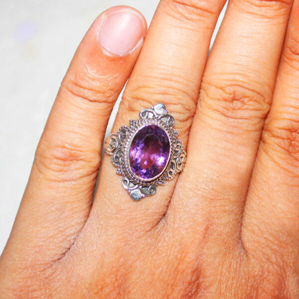 925 Sterling Silver Amethyst Ring Handmade Jewelry Gemstone Birthstone Ring hand picture