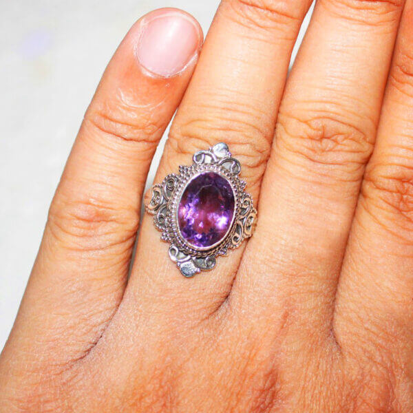 925 Sterling Silver Amethyst Ring Handmade Jewelry Gemstone Birthstone Ring hand picture