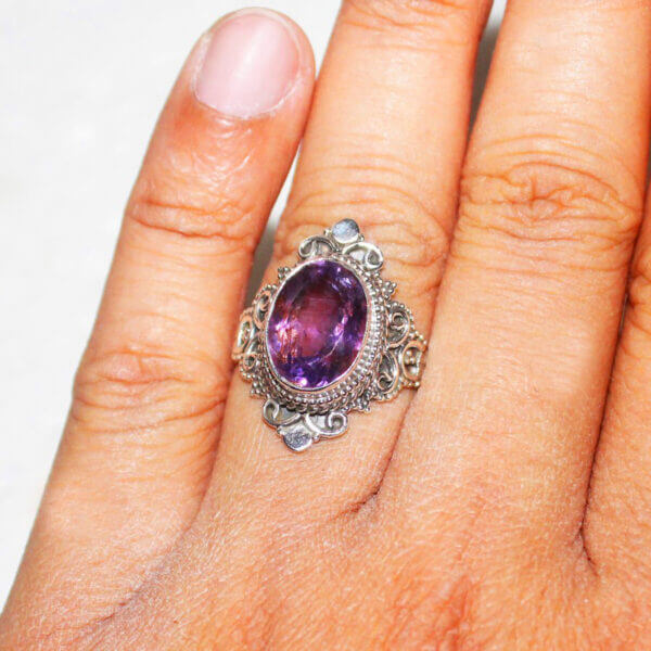 925 Sterling Silver Amethyst Ring Handmade Jewelry Gemstone Birthstone Ring hand picture