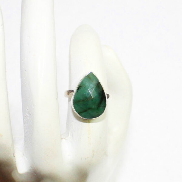 925 Sterling Silver Emerald Ring Handmade Jewelry Gemstone Birthstone Ring hand picture